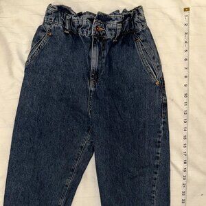 Zara Ruffled Waist Pants – EU 34 / USA 2